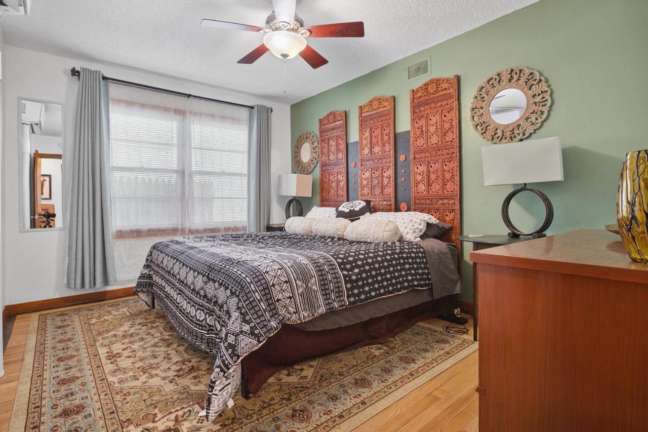 Luxury Oasis- 1 Bedroom Romantic Getaways Lubbock Extérieur photo