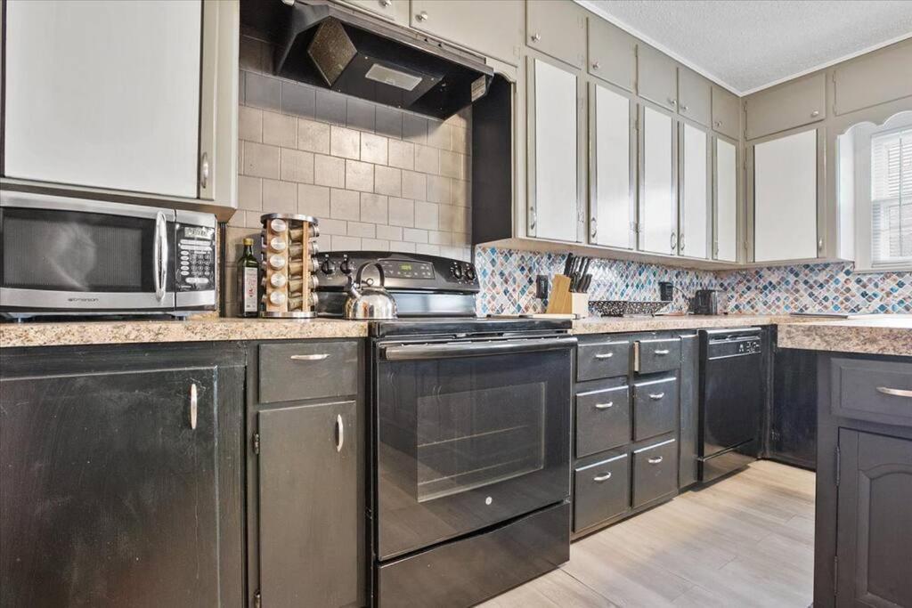 Luxury Oasis- 1 Bedroom Romantic Getaways Lubbock Extérieur photo