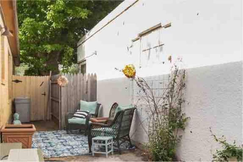 Luxury Oasis- 1 Bedroom Romantic Getaways Lubbock Extérieur photo